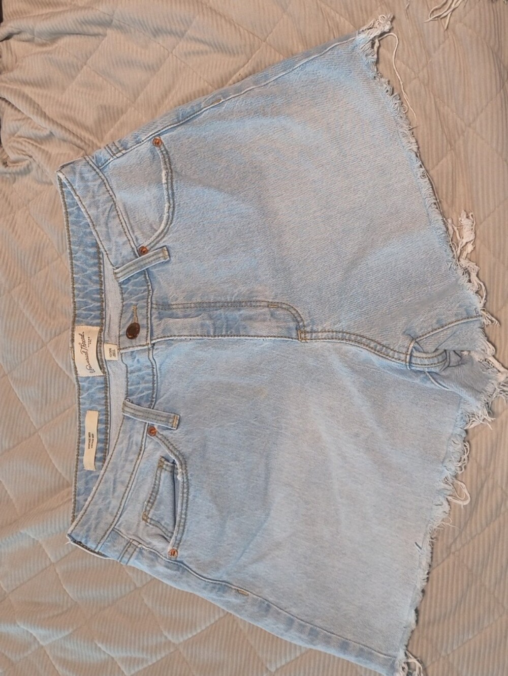 Universal Thread Light Blue Distressed Frayed Hem Denim Shorts